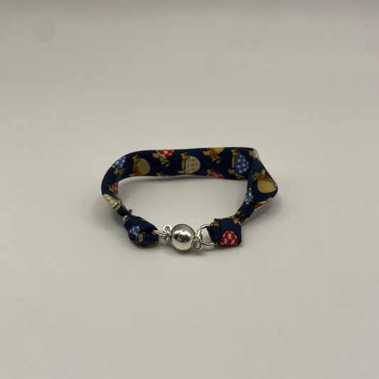 Bracelet ruban de soie bleu motifs petites tortues