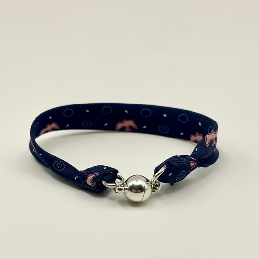 Bracelet ruban de soie bleue marine et rose motifs hirondelles
