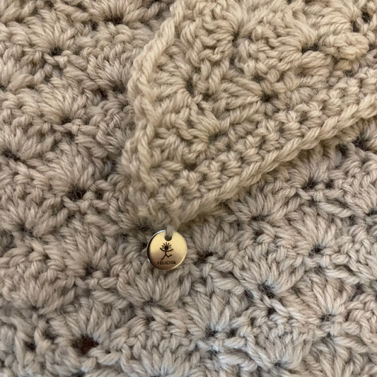 Bandana beige crocheté main