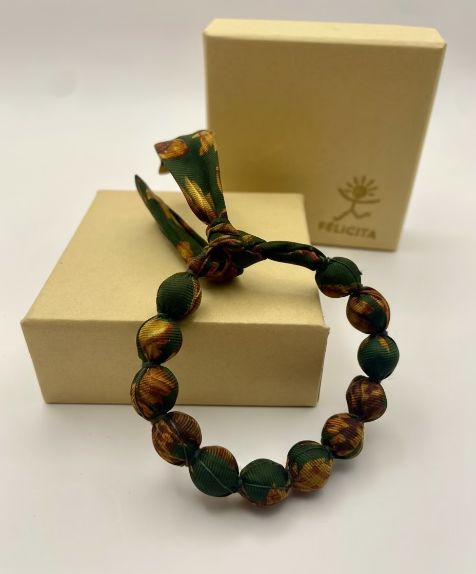 Bracelet perles de soie feuilles d'automne
