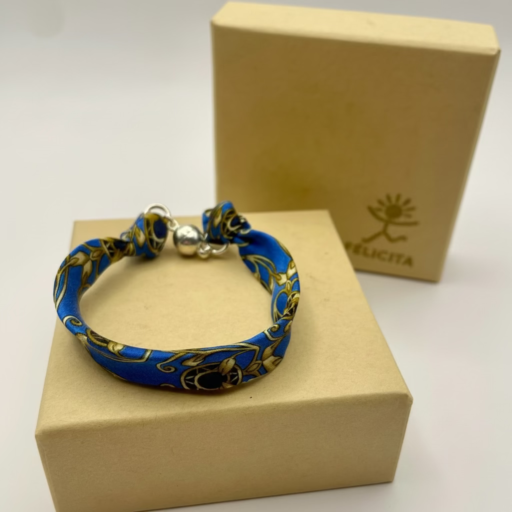Bracelet ruban de soie bleue électrique)