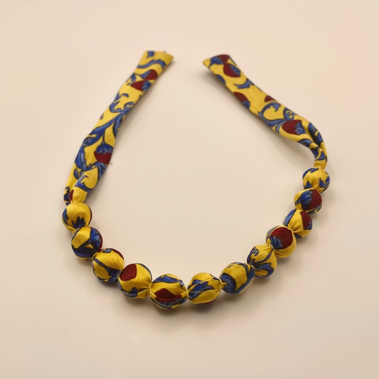 Bracelet perles de soie fruits rouges
