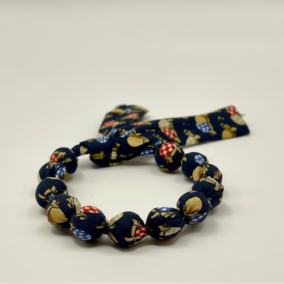 Bracelet perles de soie motifs petites tortues